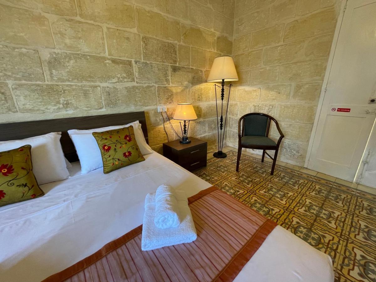 Penelope Townhouse Hotel Ghajn il-Kbira  Kültér fotó