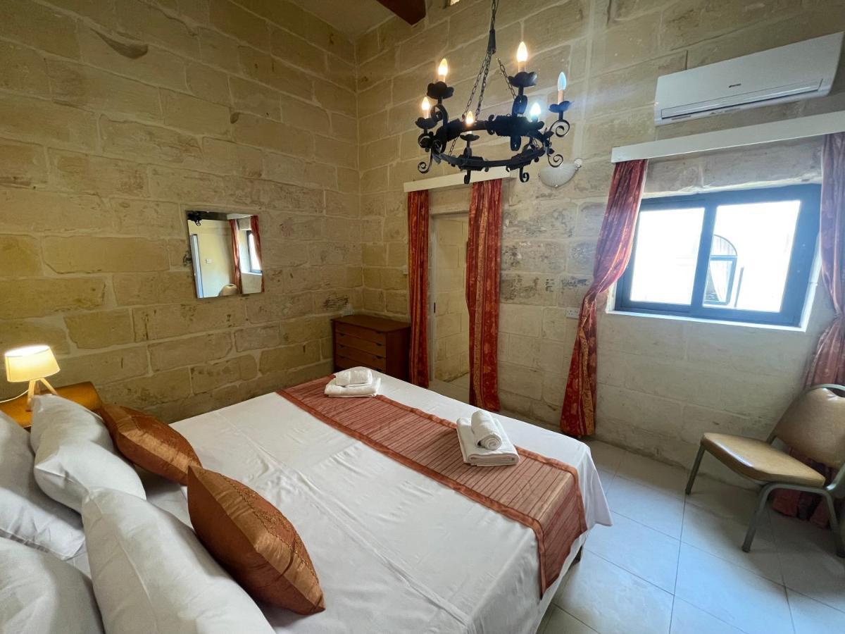 Penelope Townhouse Hotel Ghajn il-Kbira  Kültér fotó