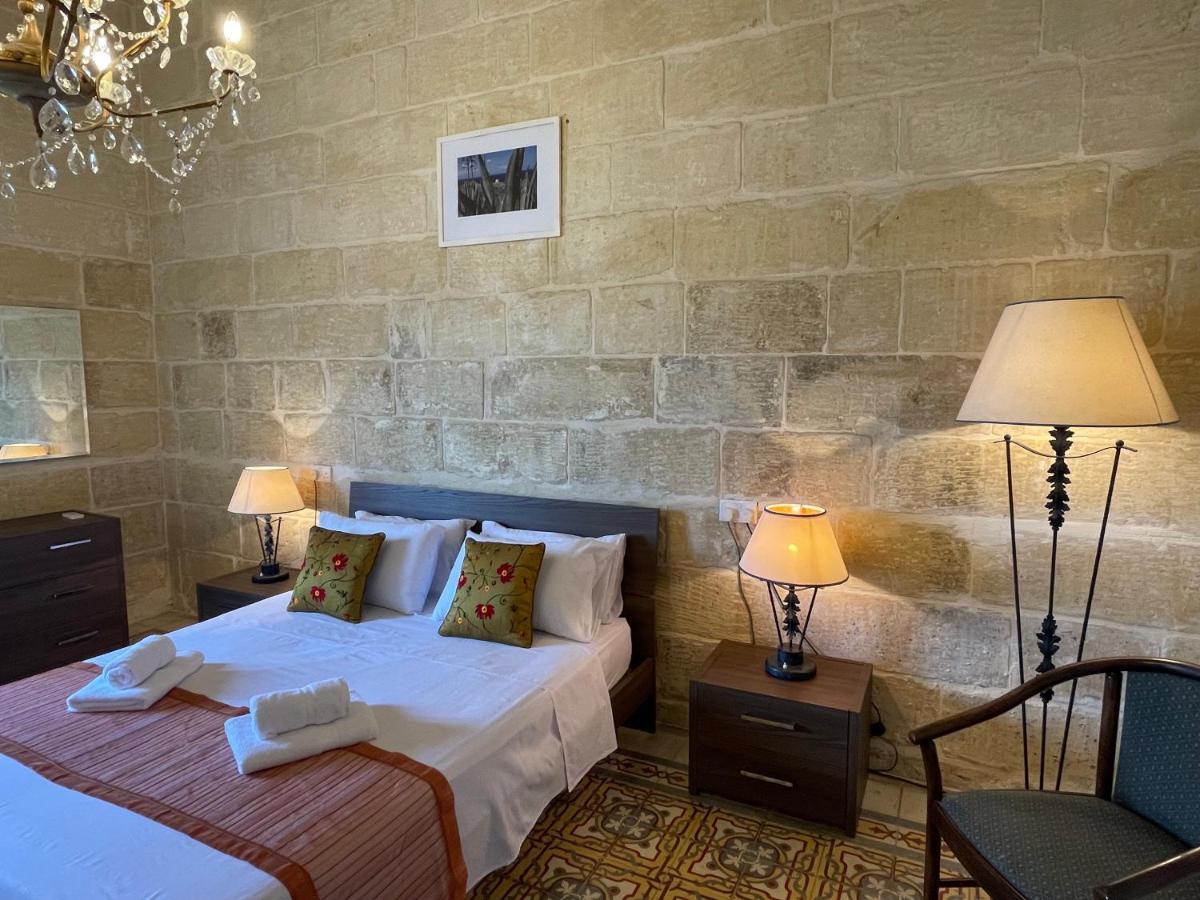 Penelope Townhouse Hotel Ghajn il-Kbira  Kültér fotó