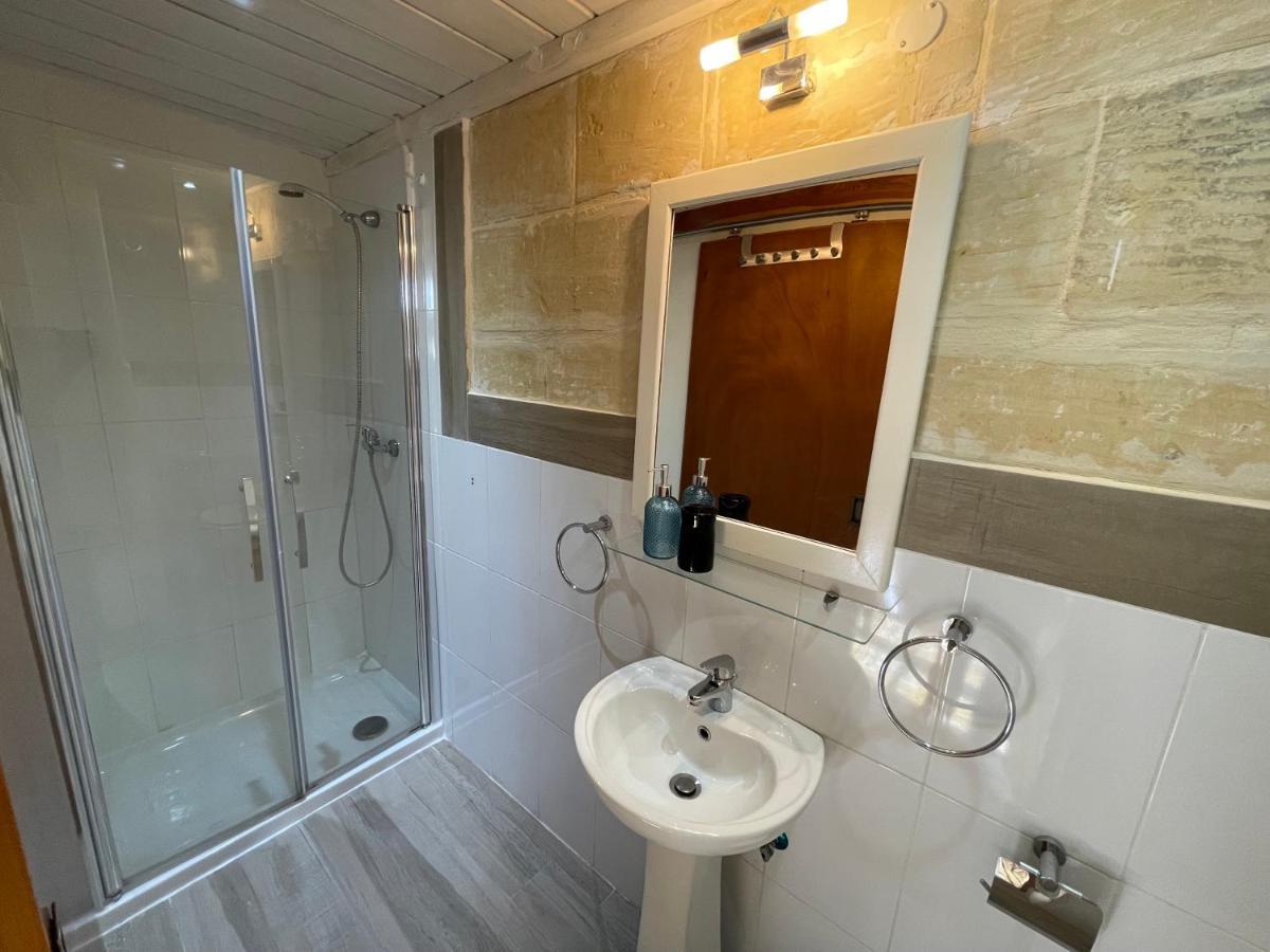 Penelope Townhouse Hotel Ghajn il-Kbira  Kültér fotó
